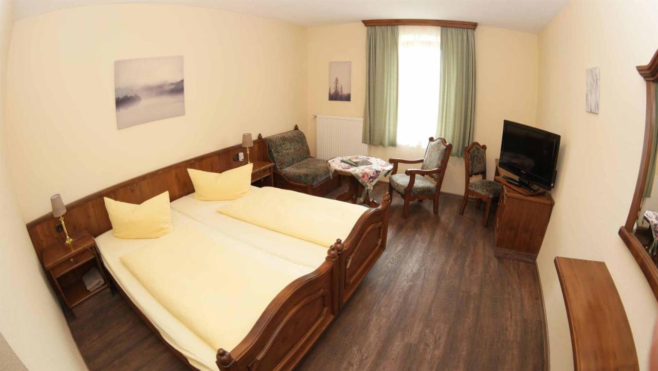Hotel Und Restaurant Rittergut Kreipitzsch Naumburg  Ngoại thất bức ảnh